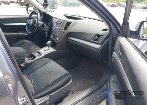 2014 Subaru Outback 2.5I Premium z USA, uszkodzony, nr VIN 4S4BRBCC6E3237240